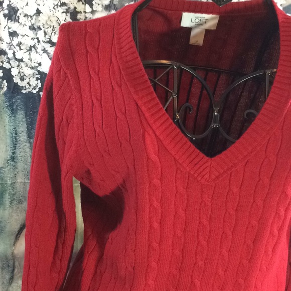 🌺NEW Ann Taylor LOFT RED Cable Sweater sz LP - Picture 2 of 6